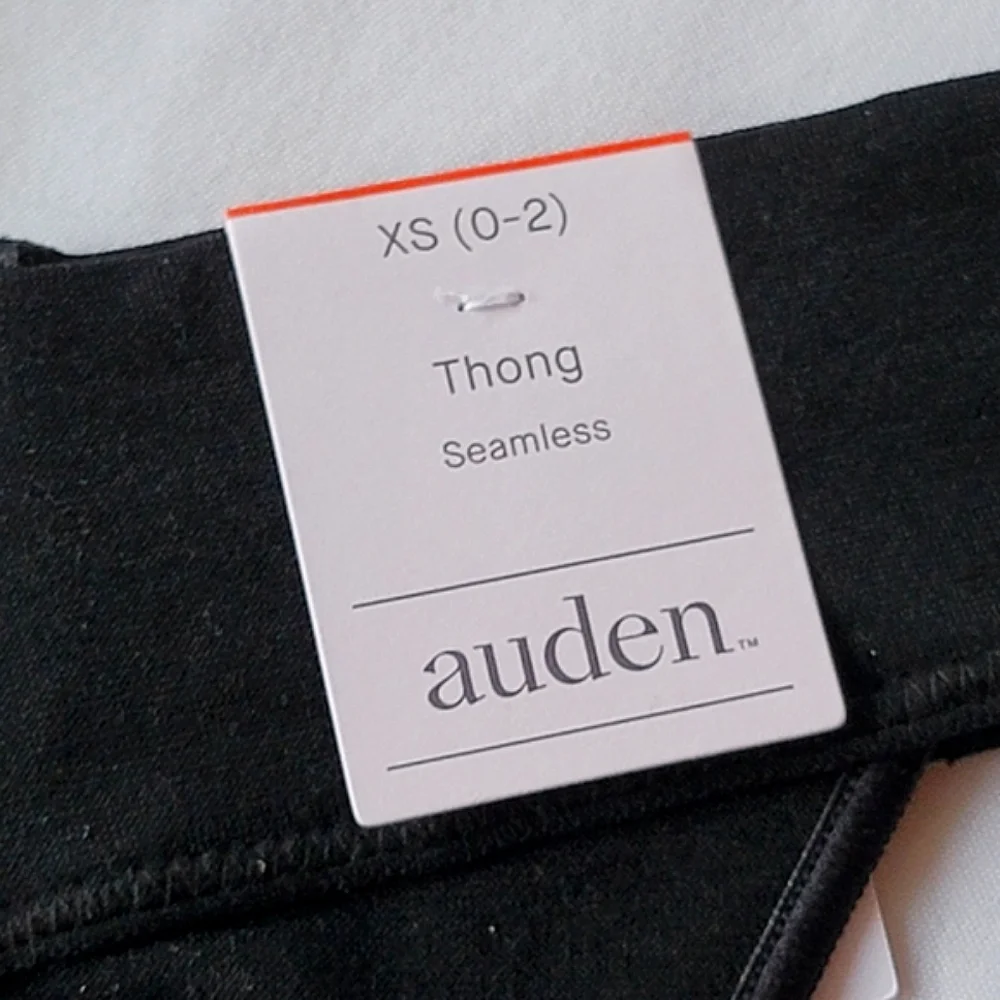 NWT Black Seamless Thong | Auden